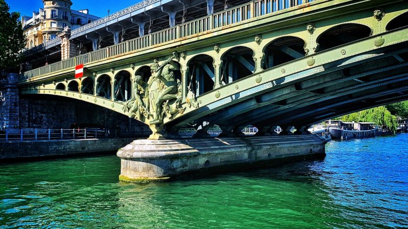 Vendre sa péniche à Paris avec 21 Arrondissement